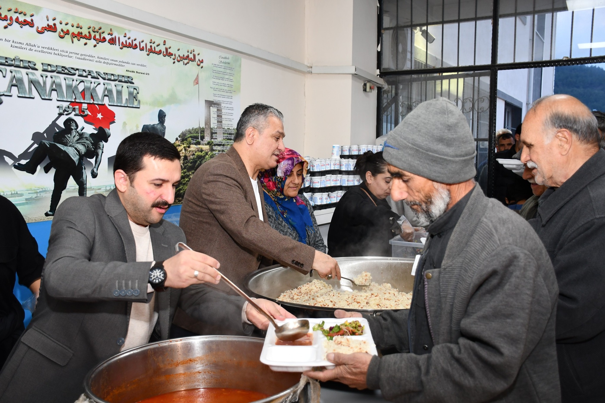 Belen’de Şehit Emirhan Şimşek Anadolu İmam Hatip Lisesi’nde İftar Programı Düzenlendi