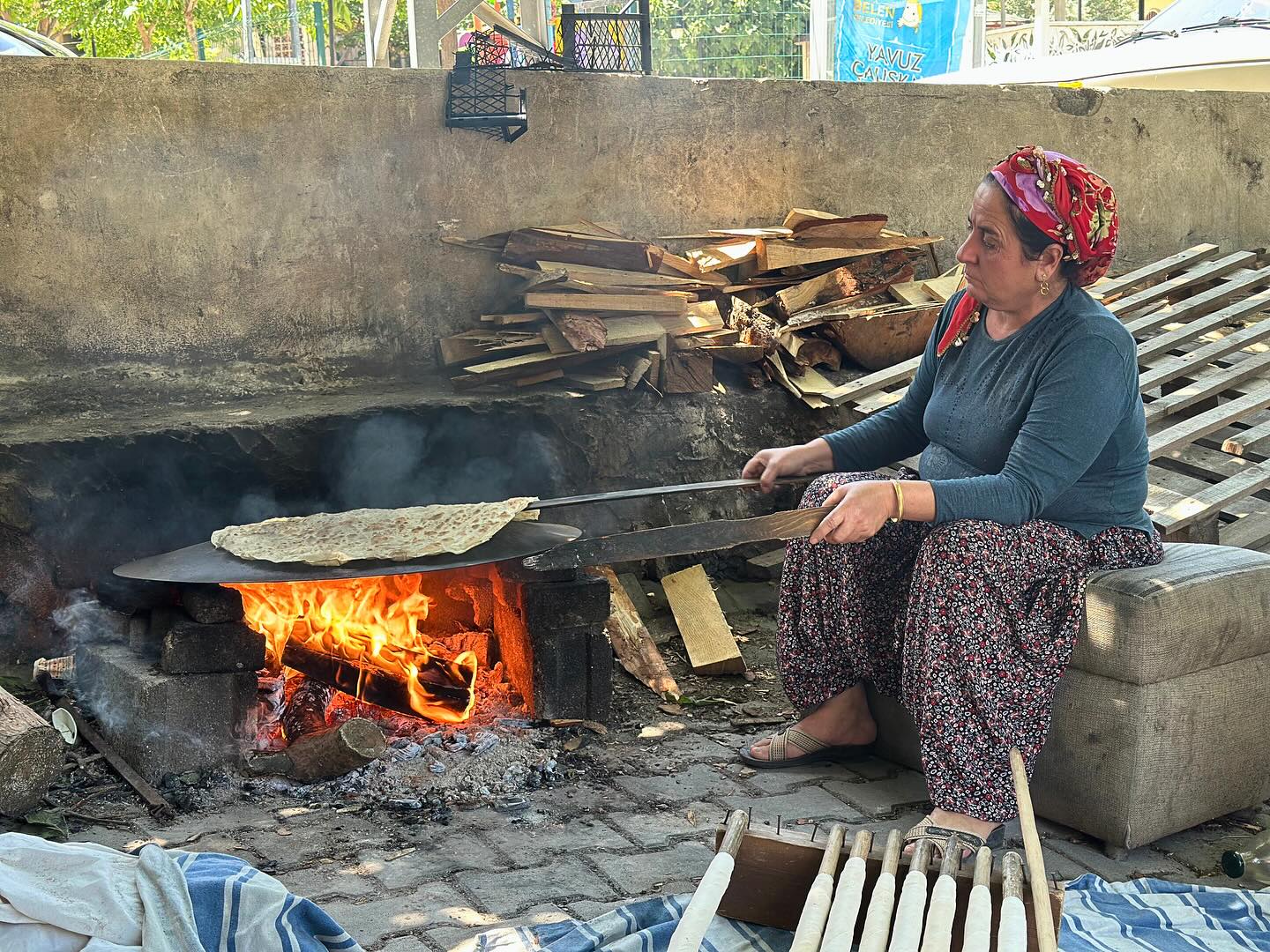 Belen’de Geleneksel Yöntemlerle İnce Ekmek Pişirildi